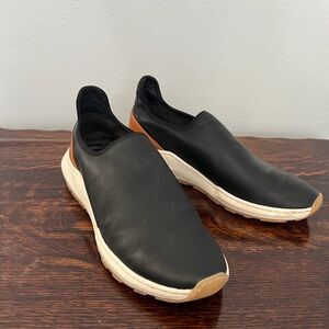 Vince Black and Tan Leather Slip-On Loafers, EU 37.5, US 7.5